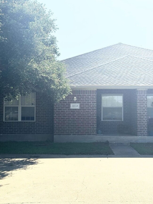 Building Photo - 1014 Sun Meadow Ct