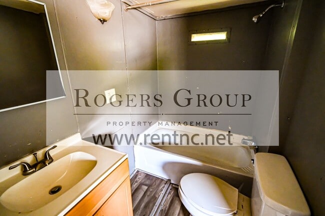 Photo - 124 Park Dr