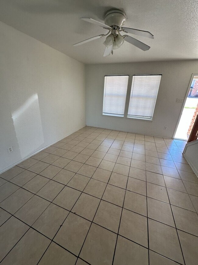 Photo - 3601 Malibu Ln Unit D