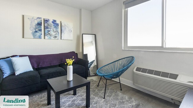 Photo - 305 Dr. M.L.K. Jr St S Unit 1039.1403631