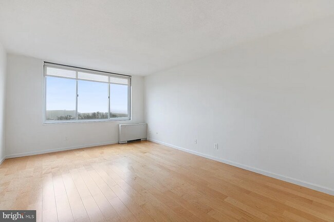 Photo - 11801 Rockville Pike Unit 1101