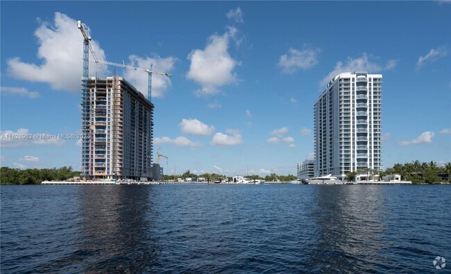 Building Photo - 17301 Biscayne Blvd Unit 902 Rental