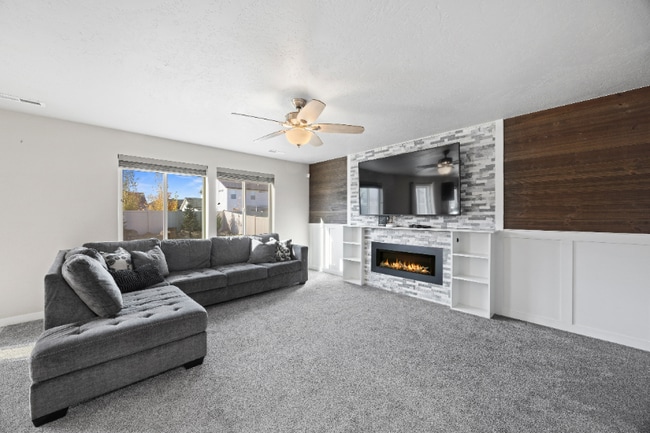 Photo - 15335 Stovall Ave