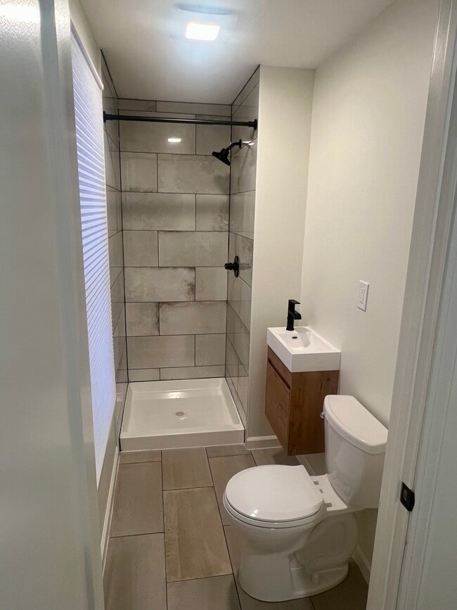 Photo - 44 S River St