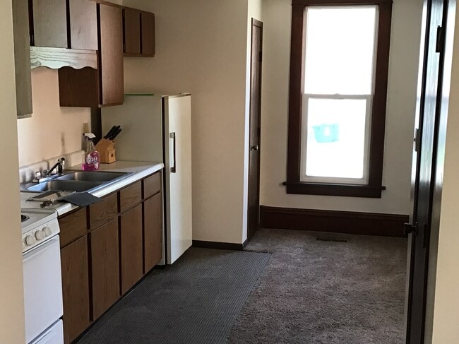 Photo - 18 S Adams Ave