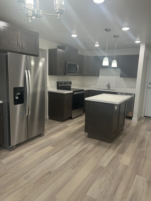Building Photo - 1032 E 400 S
