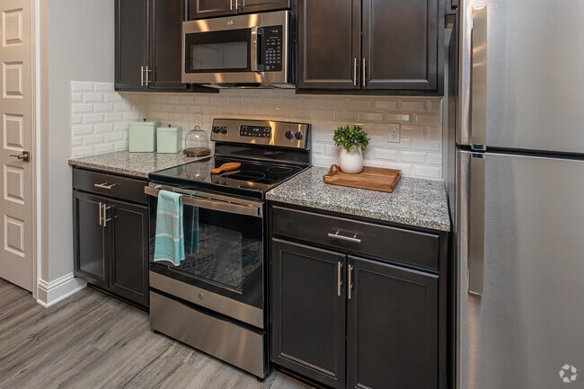 1HAB, 1BA - 827f t² - The Waters at Hammond