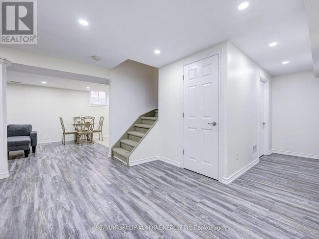 Photo - 205 London Rd