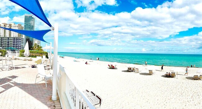 Building Photo - 3180 S Ocean Dr Unit 204