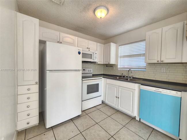 Photo - 18772 SW 100th Ave