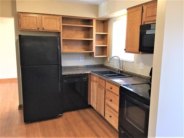 Photo - 94 Fleming Dr