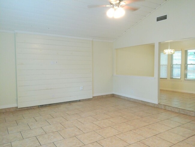 Photo - 6306 Kristin Dr