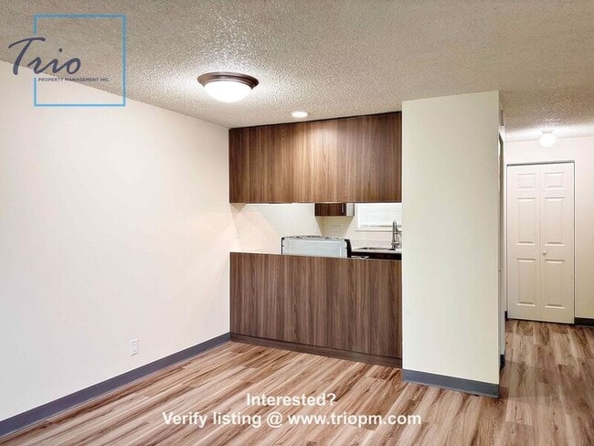 Building Photo - 1535 Carter Ln Unit #14