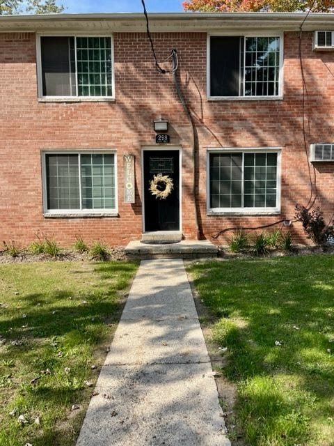 Building Photo - 300 Clark St