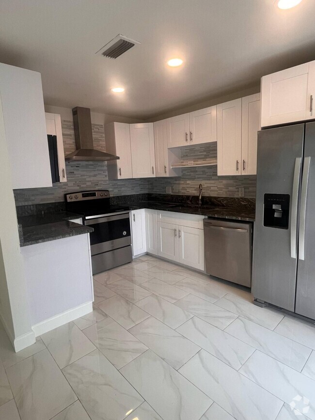 Building Photo - 1847 N Congress Ave Rental