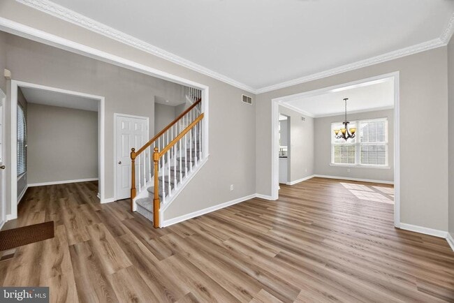 Photo - 1045 Fallbrook Ln