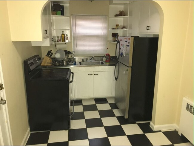 Photo - 877 Farmington Ave Condo Unit 877-205