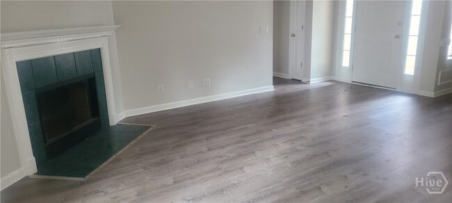 Photo - 118 Oak Pointe Trail