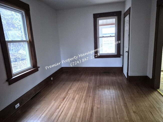 Photo - 2008 Beaver Rd