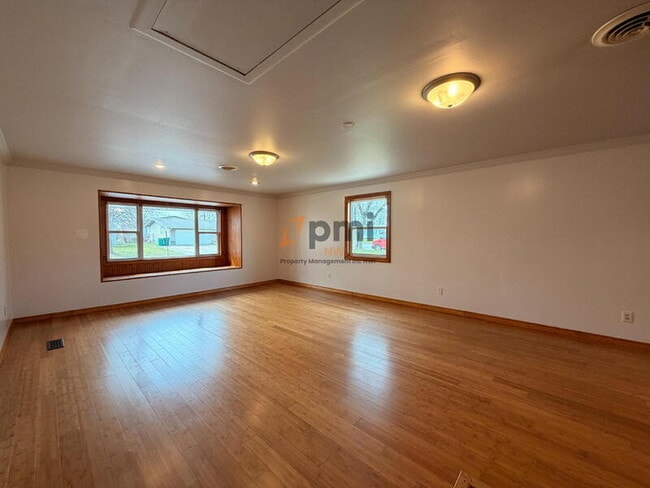 Photo - 425A Sherman Dr