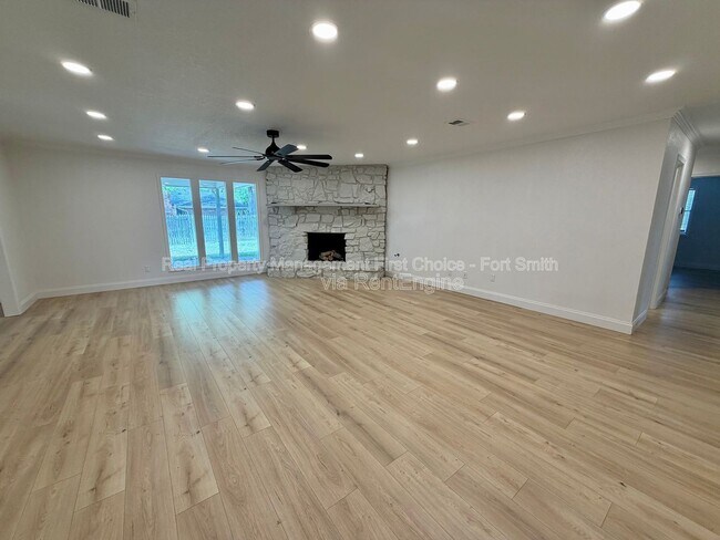 Photo - 10107 Old Mill Rd