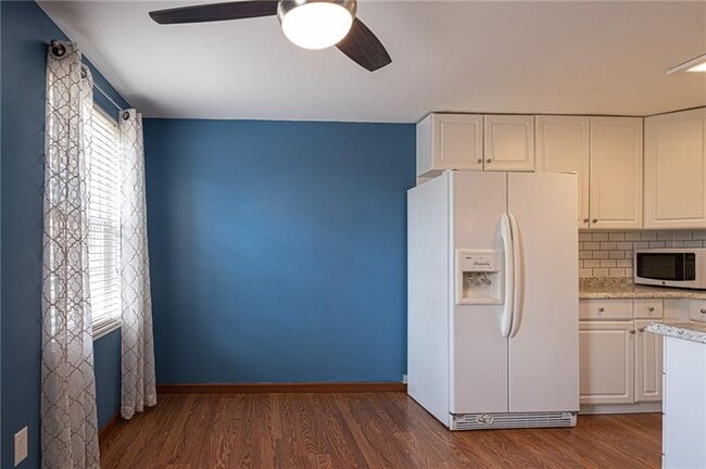Photo - 84 Cortland Dr W