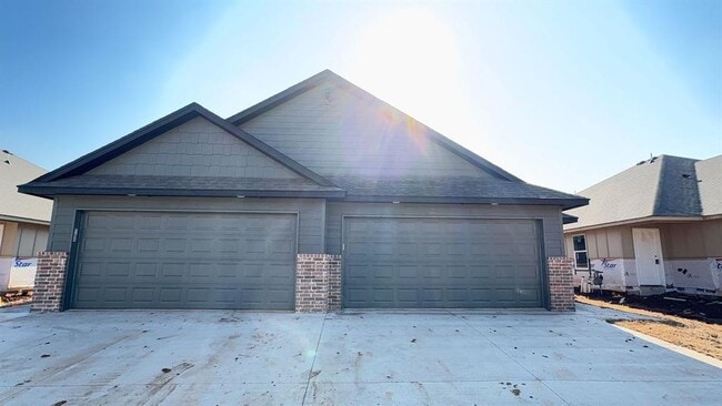 Building Photo - 1206 NW 113th St