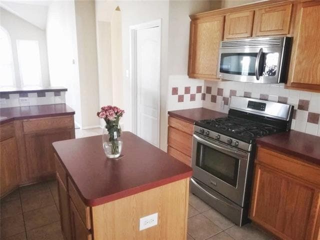 Photo - 1724 River Oaks Dr