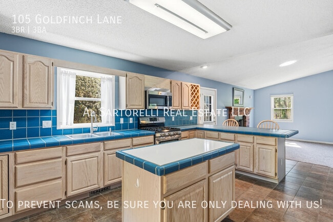 Photo - 105 Goldfinch Ln
