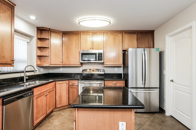 Photo - 2505 W Red Fox Rd