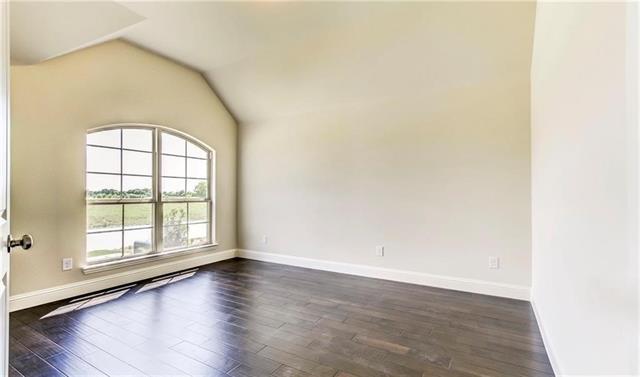 Photo - 905 Overton Ave