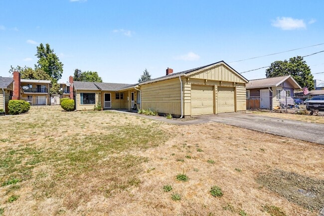 Photo - 2519-2521 Hyde Ct SE
