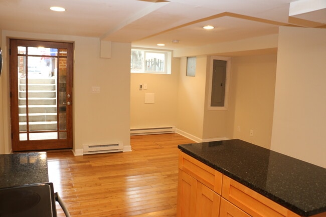 Photo - 1464 Newton St NW