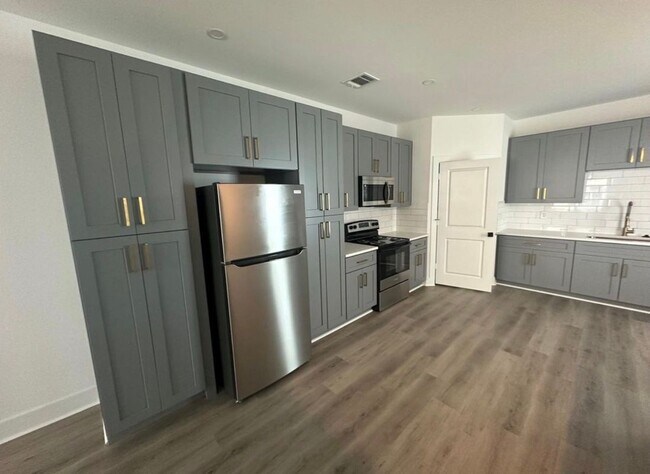 3251 Sauce Pan Wy
