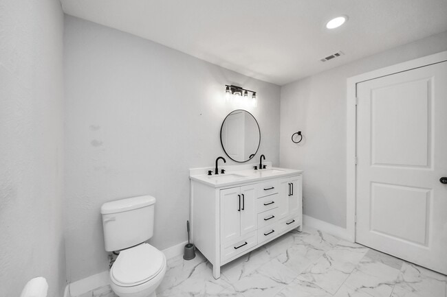 Photo - 503 Schilling Ave