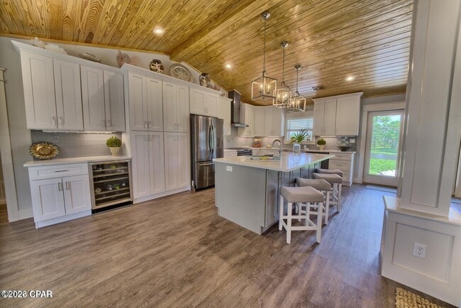 Photo - 263 Lullwater Dr