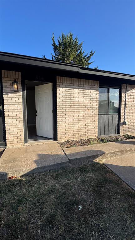 914 Drake Dr