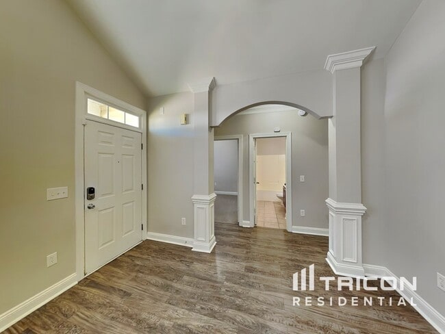 Photo - 4837 Samuel Richard St