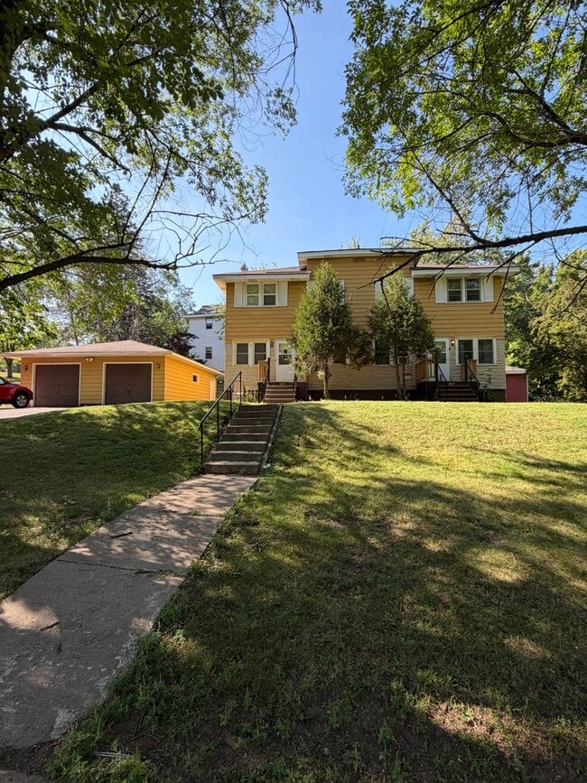 Building Photo - 607-607 Leicester Ave Unit 607