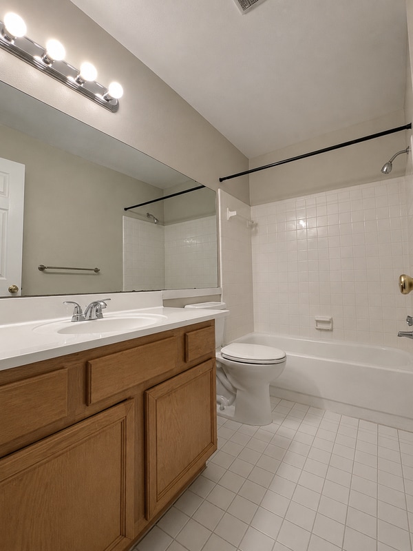 Photo - 25936 Franklin Pointe Dr