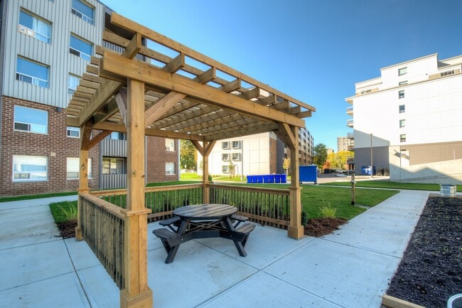 Photo - Platts Crossing