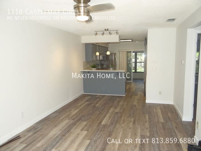 Photo - 1116 Castlemay Cir