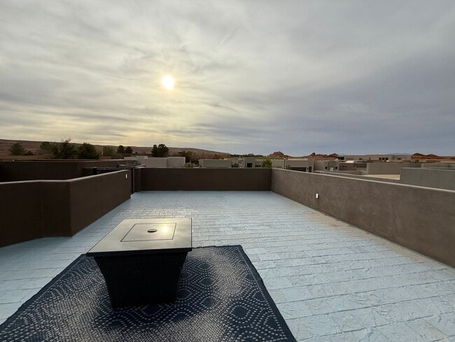 Photo - Luxury partially furnished home for rent!