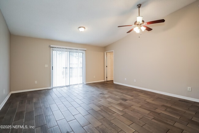 Photo - 7609 Dover Cliff Dr S