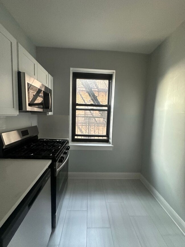 Photo - Palisades Towers