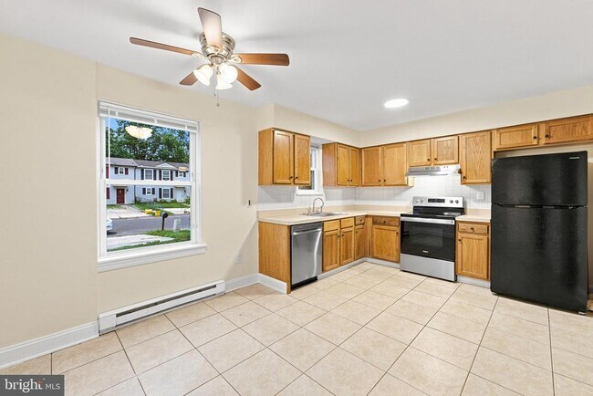 Photo - 155 Hampshire Rd