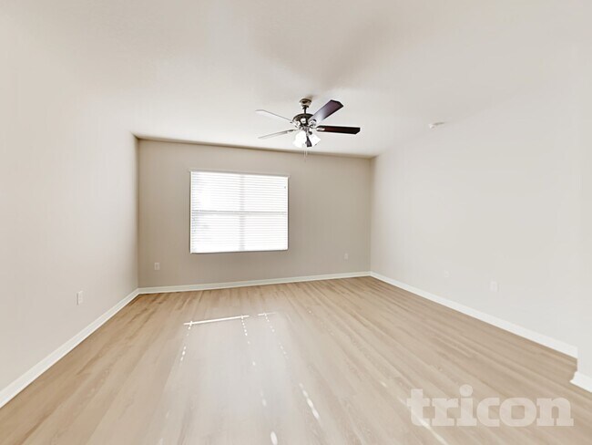 Photo - 2449 Valhalla Dr