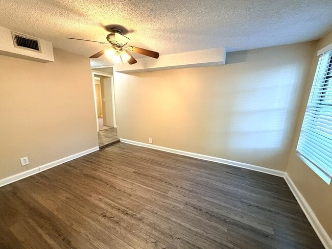Photo - Downstairs 2BR/1BA Riverside Duplex Apartment