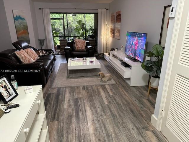 Building Photo - 3309 Water Oak Dr Unit 1304