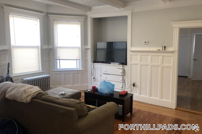 Building Photo - 114 Thornton St Rental
